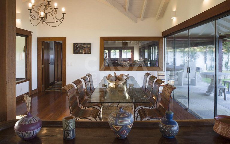 Casa frente mar, seis suítes, pé na areia, praia rasa