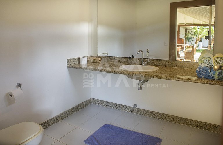 Casa frente mar, seis suítes, pé na areia, praia rasa