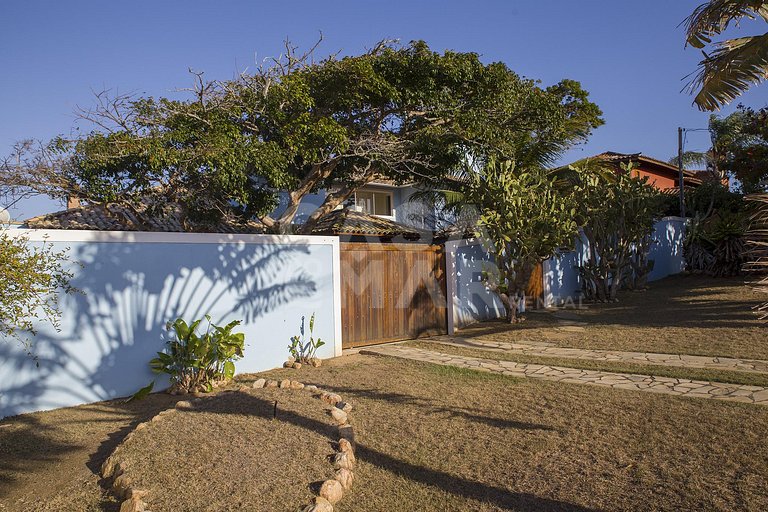 Linda casa com 6 quartos, localizada na Ferradura