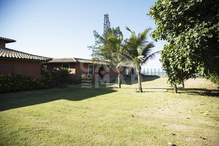 Beautiful house with five suites, on the sand of Praia Rasa