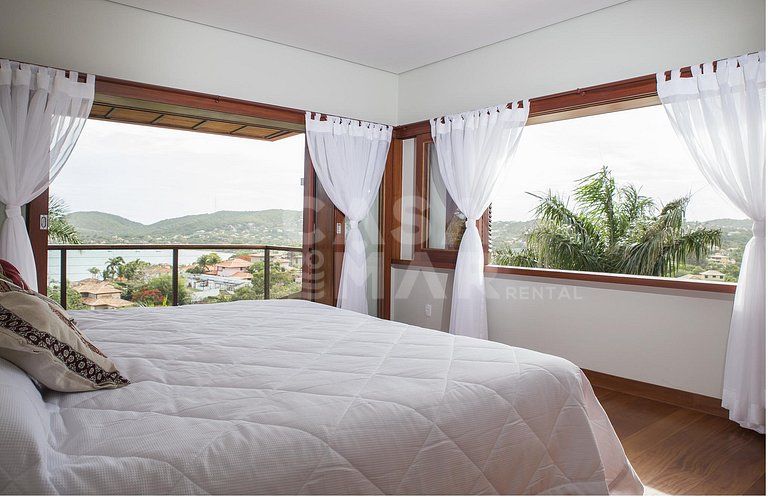 Espetacular casa com cinco suítes, com vista privilegiada pa