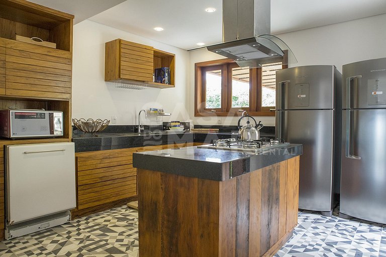 Spectacular house with five suites, with a privileged view o