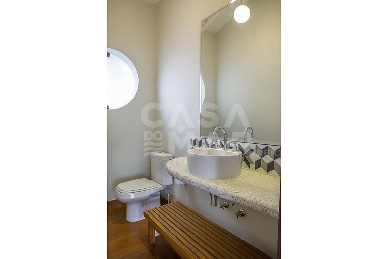 Spectacular house with five suites, with a privileged view o