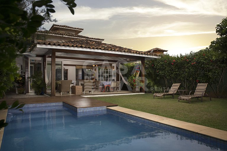 casa com quatro suítes, condomínio, frente mar, piscina
