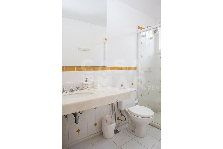 casa com quatro suítes, condomínio, frente mar, piscina