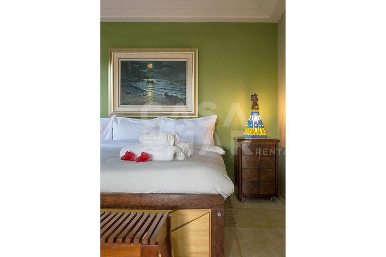Beautiful house, on the coast of Ferradura, with spectacular