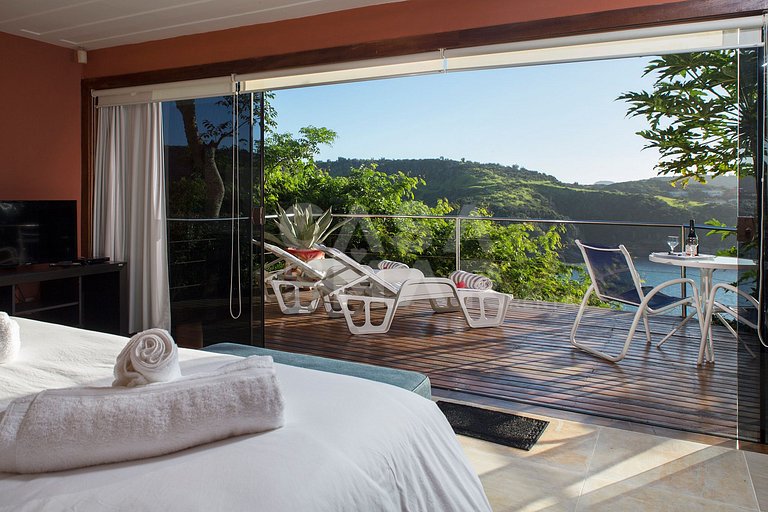 Beautiful house, on the coast of Ferradura, with spectacular