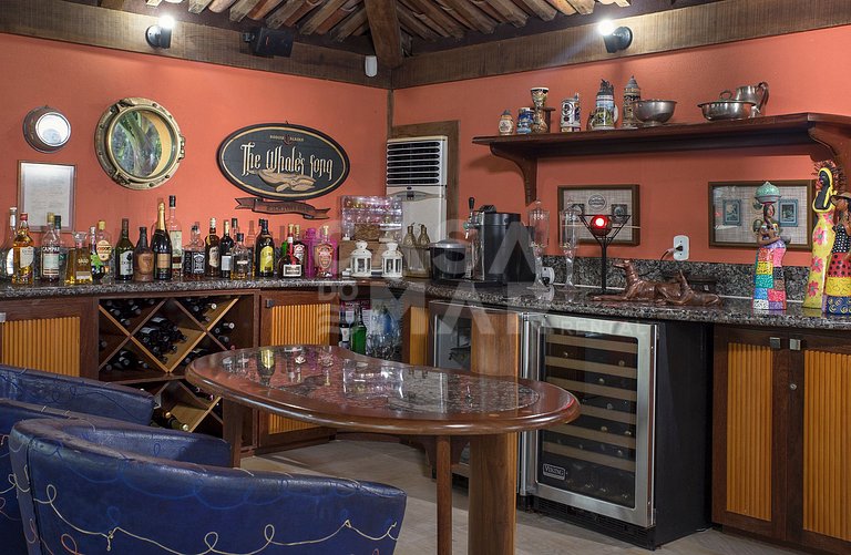 Beautiful house, on the coast of Ferradura, with spectacular