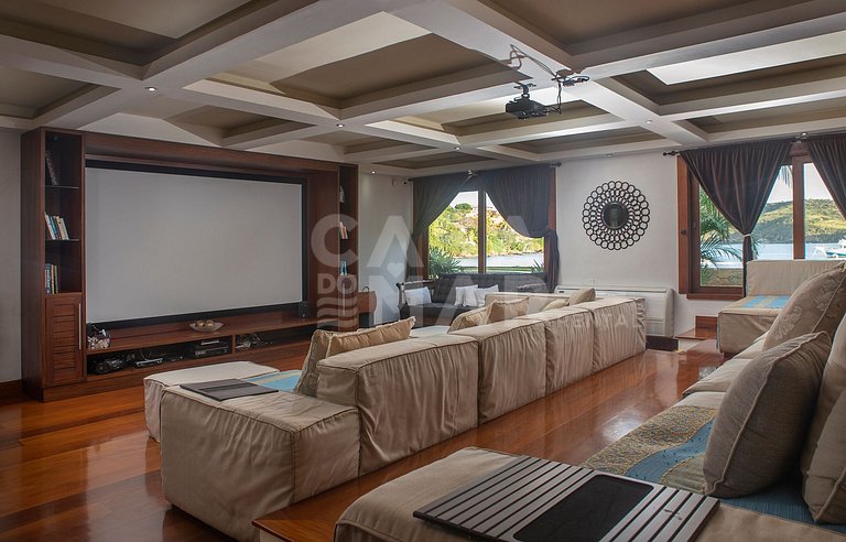 Villa, 9 suítes, pé na areia, praia da ferradura, Ferradura