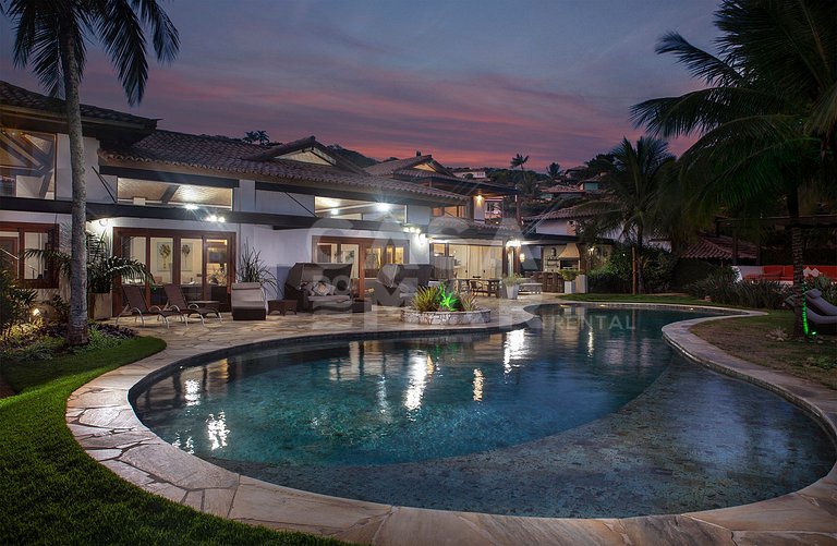 Villa, 9 suítes, pé na areia, praia da ferradura, Ferradura