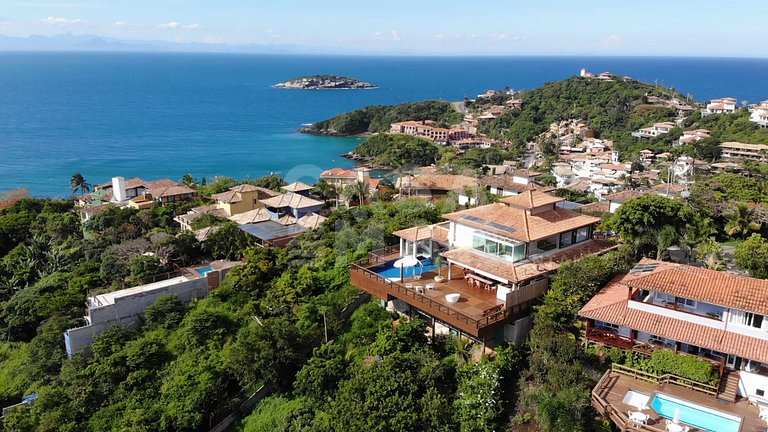 Beautiful villa with nine suites, with paradisiacal views an