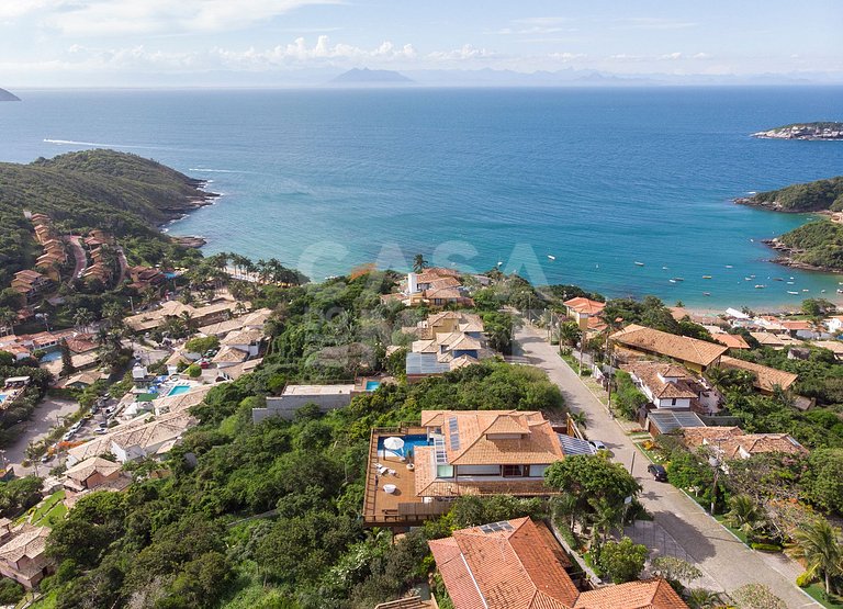 Beautiful villa with nine suites, with paradisiacal views an