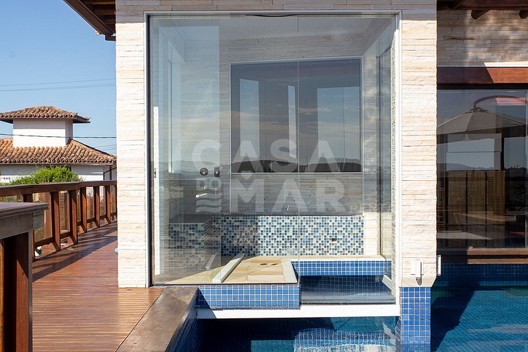 Beautiful villa with nine suites, with paradisiacal views an