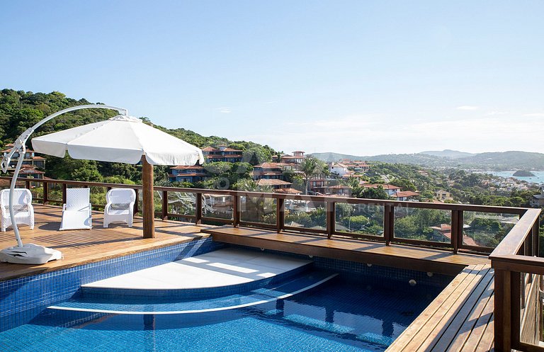 Beautiful villa with nine suites, with paradisiacal views an