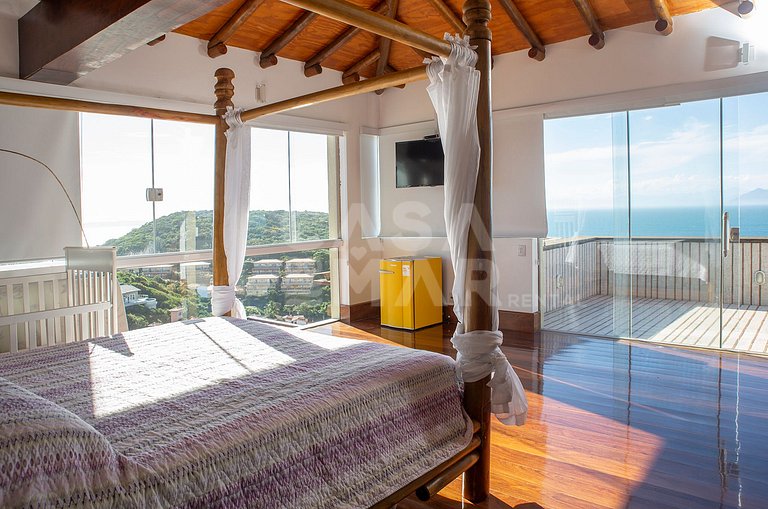 Beautiful villa with nine suites, with paradisiacal views an