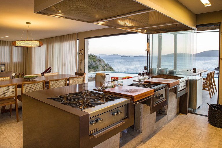 Beautiful house with one of the most beautiful views in Búzi