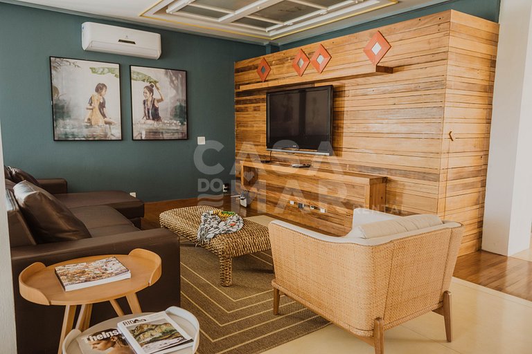 Beautiful Villa with six suites, a few meters from Praia da