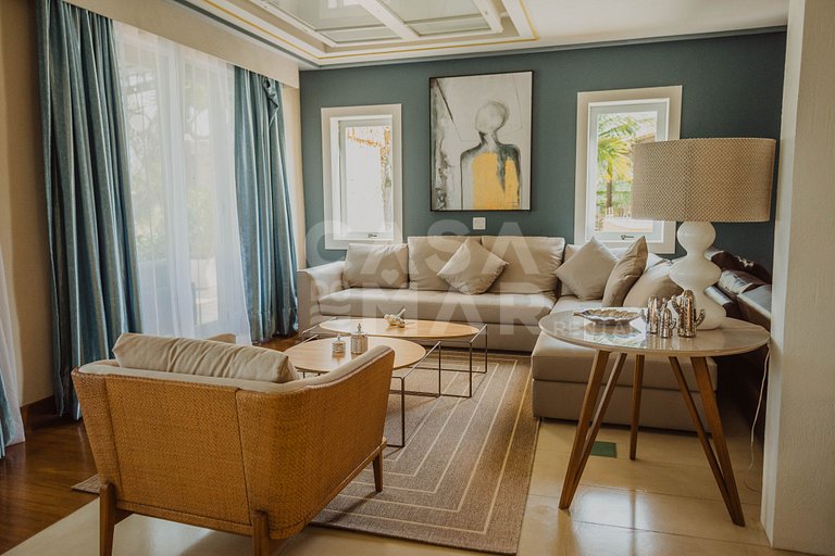 Beautiful Villa with six suites, a few meters from Praia da
