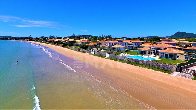 Casa de frente pro mar com 9 suítes