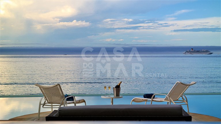Casa de frente pro mar com 9 suítes