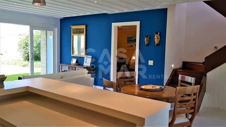 Casa de frente pro mar com 9 suítes