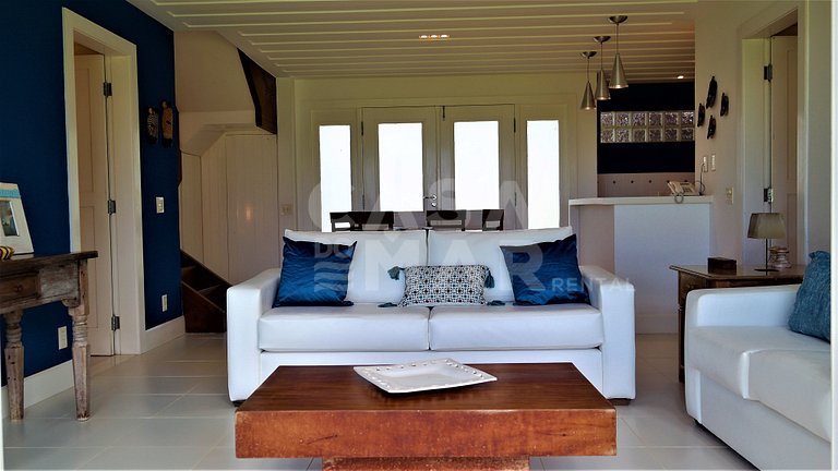 Beautiful house with eight suites on the sand of Praia Rasa,