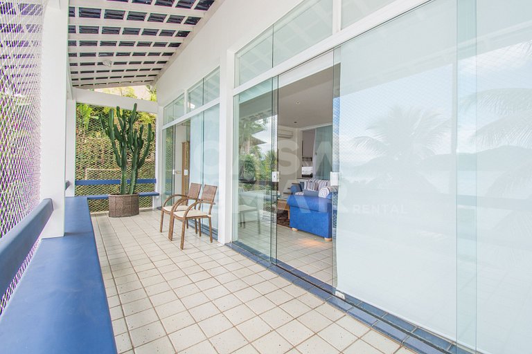 Casa com sete suítes, praia privativa com lancha