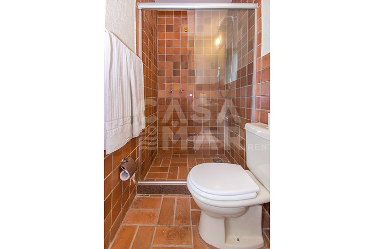 Beautiful villa with exclusive beach, seven suites in a cond