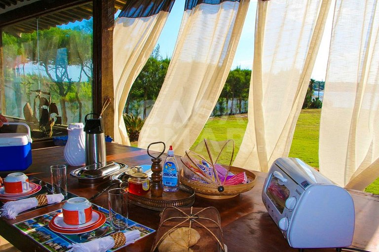 Beautiful house with five bedrooms, standing on the sand of
