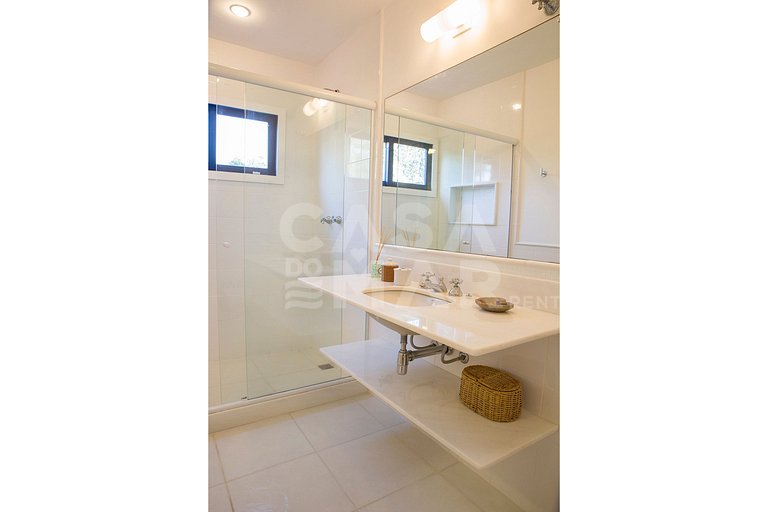 Beautiful Villa with twelve suites, standing on the sand of