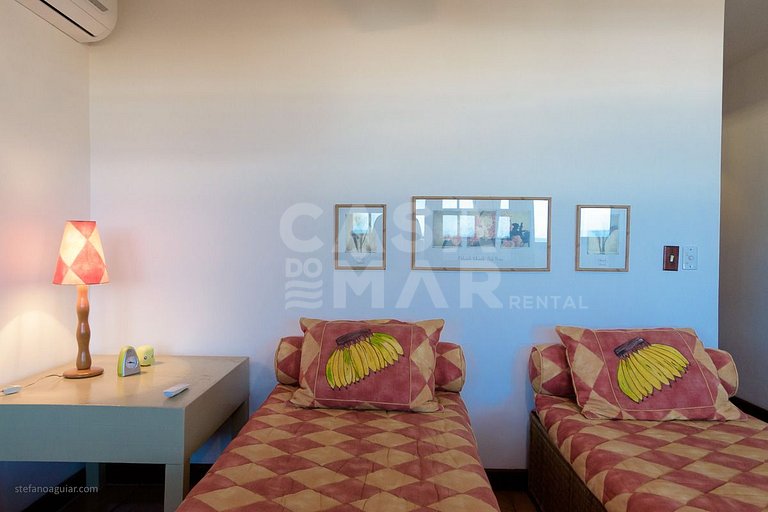 Casa com cinco suítes, pé na areia da Praia de Geribá
