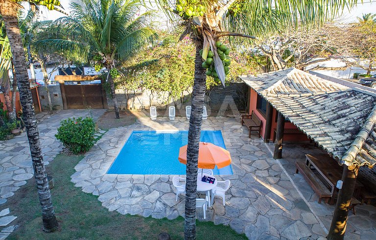 Casa com sete suítes, piscina, churrasqueira, na Ferradura