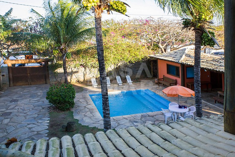 Casa com sete suítes, piscina, churrasqueira, na Ferradura