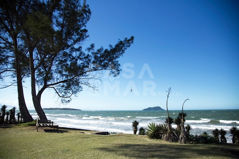 Beautiful house with five suites, on the sand of Praia Rasa