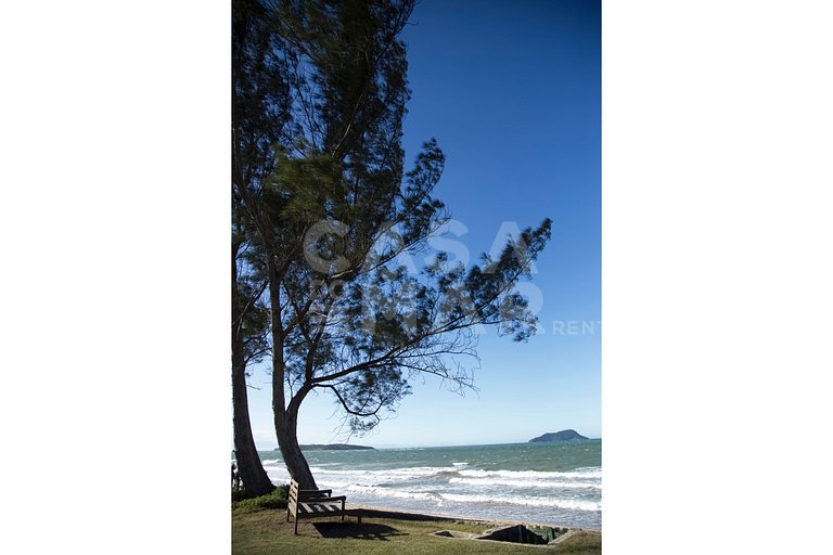 Beautiful house with five suites, on the sand of Praia Rasa