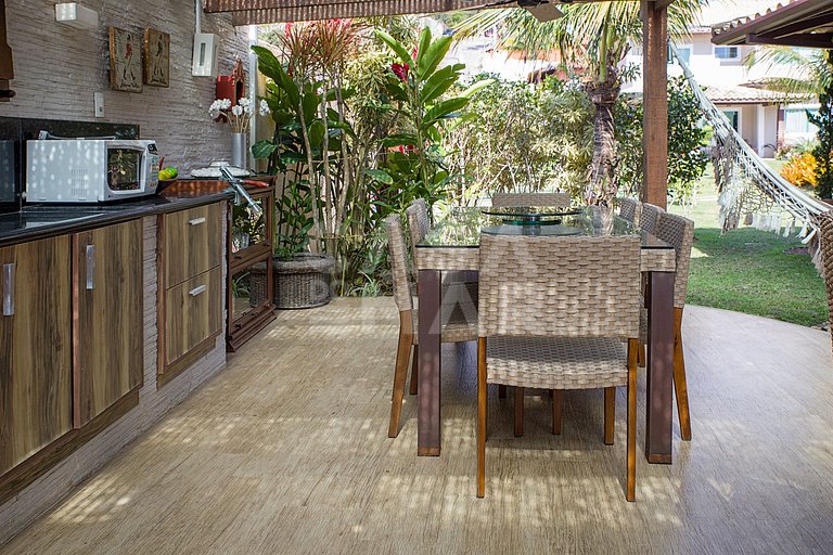 Casa com quatro suítes, em condomínio, em Geribá