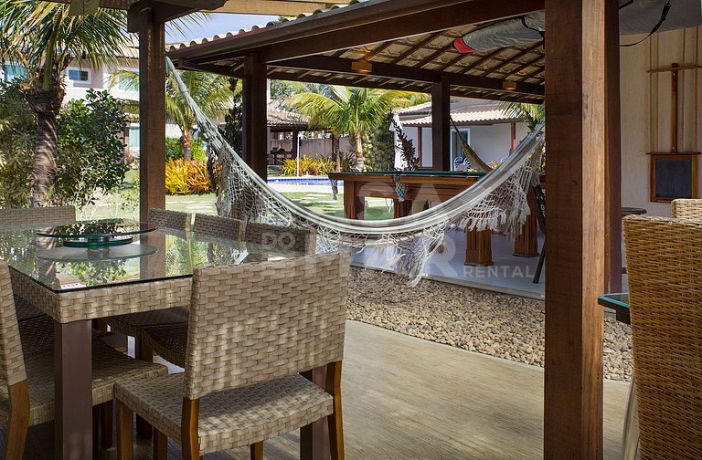 Casa com quatro suítes, em condomínio, em Geribá