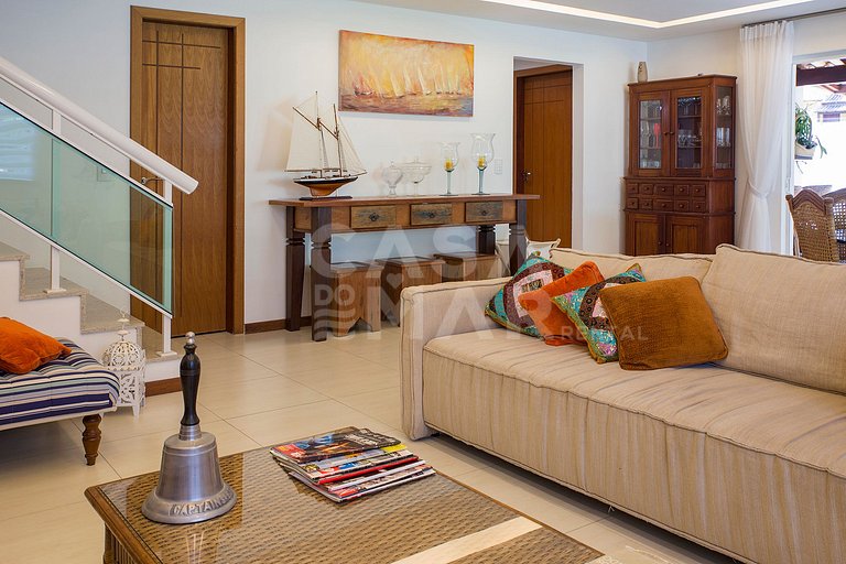 Casa com quatro suítes, em condomínio, em Geribá