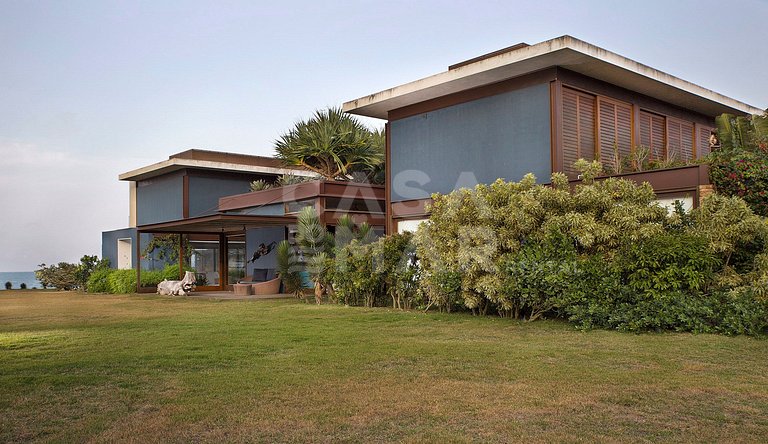 Beautiful house with seven suites, panoramic view of the bea