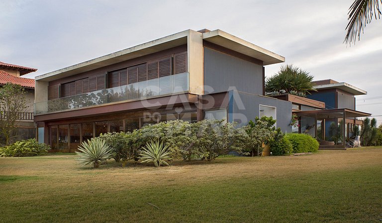 Beautiful house with seven suites, panoramic view of the bea