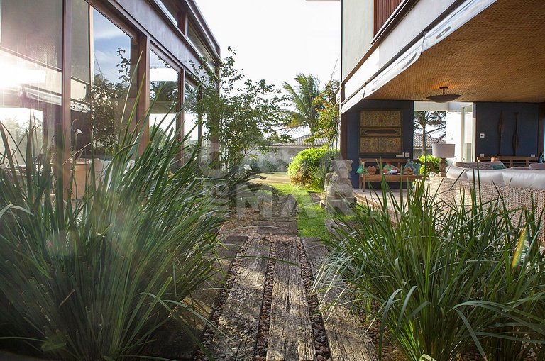Beautiful house with seven suites, panoramic view of the bea