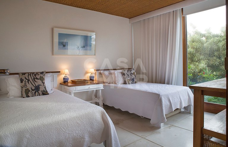 Mansão, estilo balinês, sete suítes, pé na areia, praia rasa
