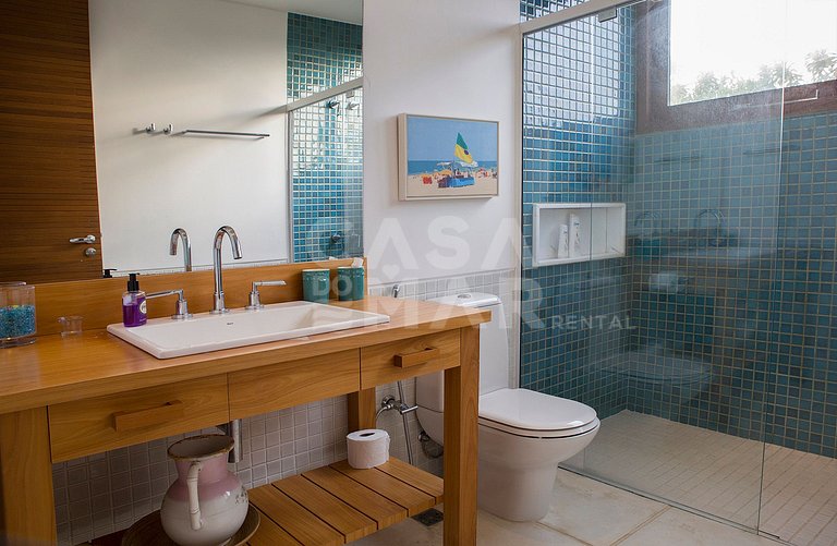 Mansão, estilo balinês, sete suítes, pé na areia, praia rasa