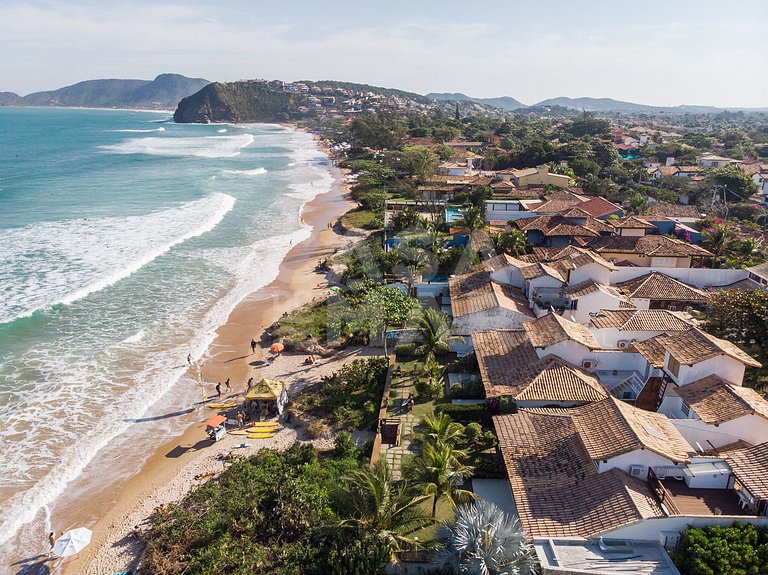 Beautiful house with two suites and a bedroom, facing Geribá
