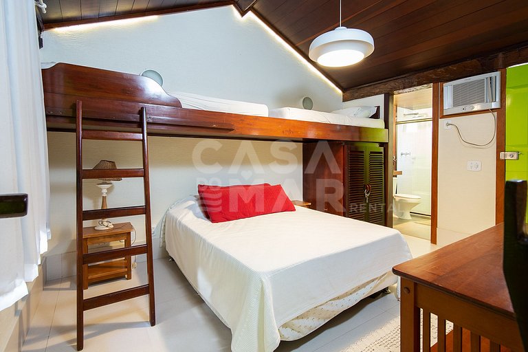 Beautiful house with two suites and a bedroom, facing Geribá