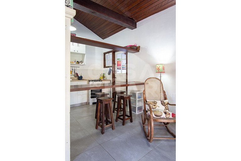 Beautiful house with two suites and a bedroom, in condominiu