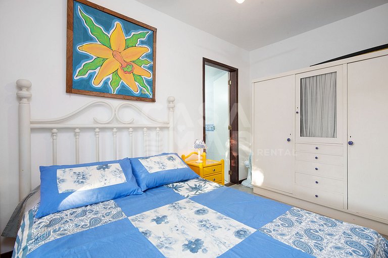 Beautiful house with two suites and a bedroom, in condominiu