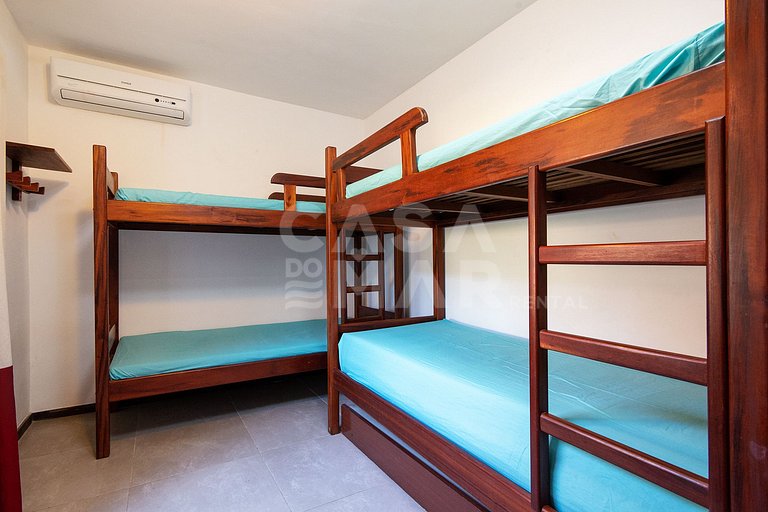 Beautiful house with two suites and a bedroom, in condominiu