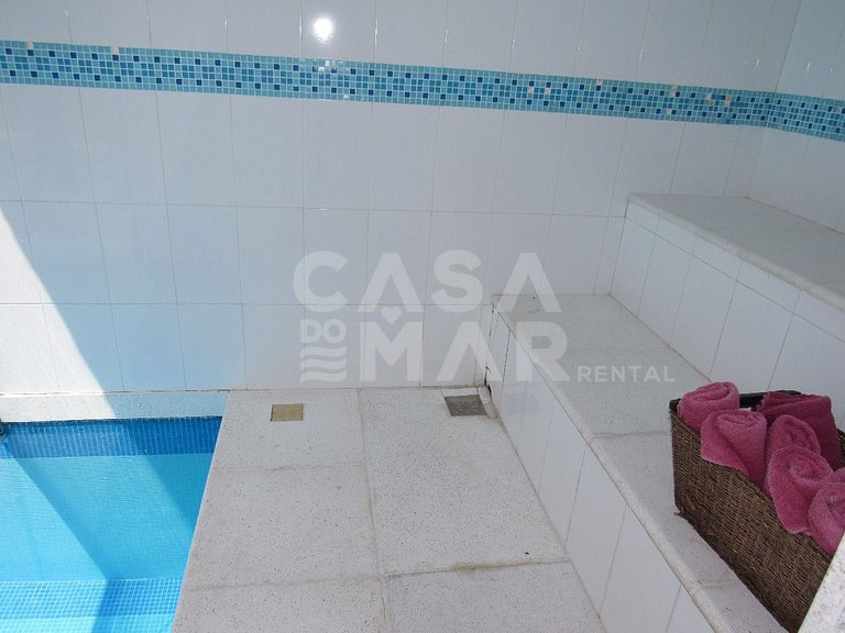 Casa com quatro suítes no Frade com piscina e churrasqueira