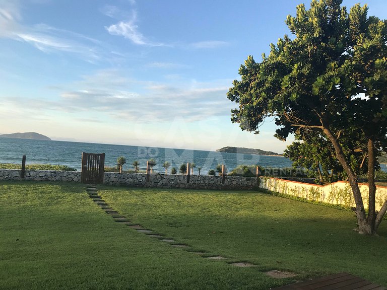 casa com cinco suítes, vista para praia, Manguinhos búzios